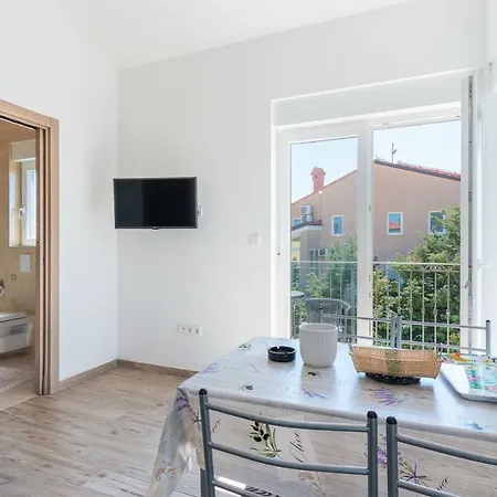 בית הארחה Bencun מדולין