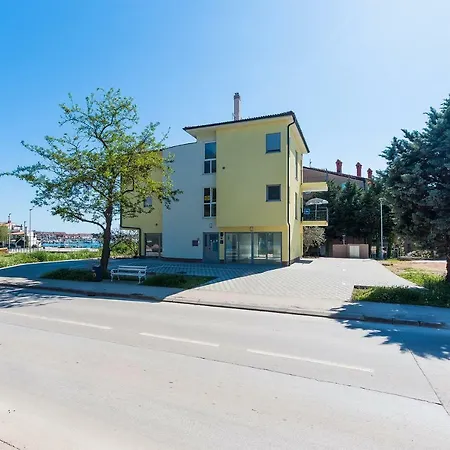 Bencun בית הארחה מדולין